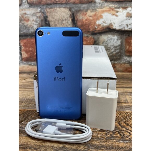 Apple iPod Touch 6th Generation Blue 32 GB Model: A1574 W/ Cable & Adpt - Picture 2 of 7